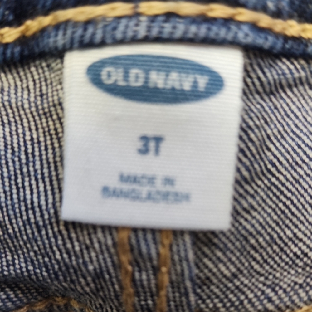 Old Navy Kids Jeans and Shorts with Star and Butterfly Designs - Picture 2 of 8
